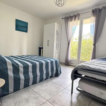 Pour 6 Pers. Avec Piscine Au Cap D'agde - Fr-1-607-218 *