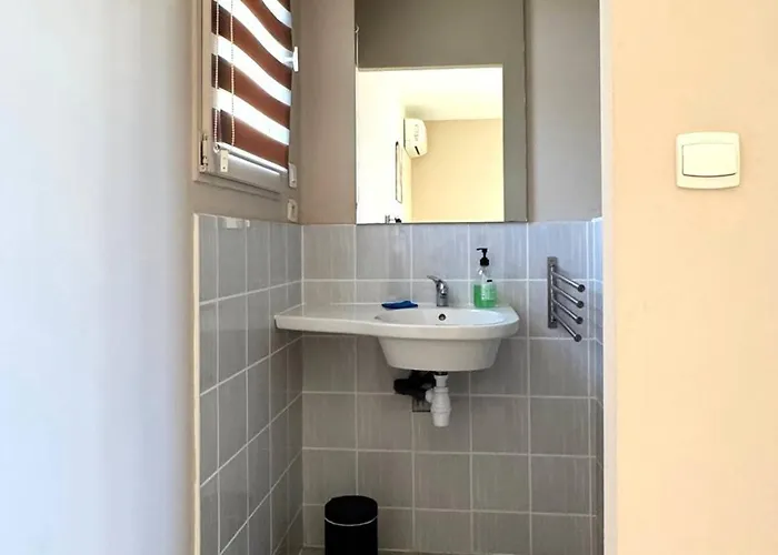 ヴィラ Spacieuse 6 Pers, Piscine Privee Et Wifi Proche - Fr-1-607-218