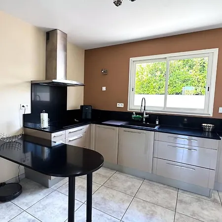 Villa Spacieuse 6 Pers, Piscine Privée Et Wifi Proche - Fr-1-607-218 Agde