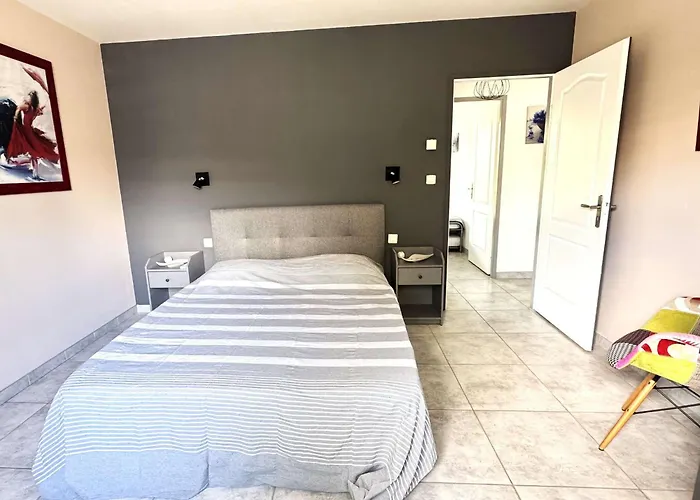 Вилла Spacieuse 6 Pers, Piscine Privee Et Wifi Proche - Fr-1-607-218